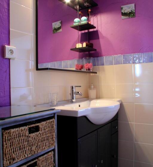 Standard room with outdoor bath, La Pierre Trouée Chambre D Hôtes