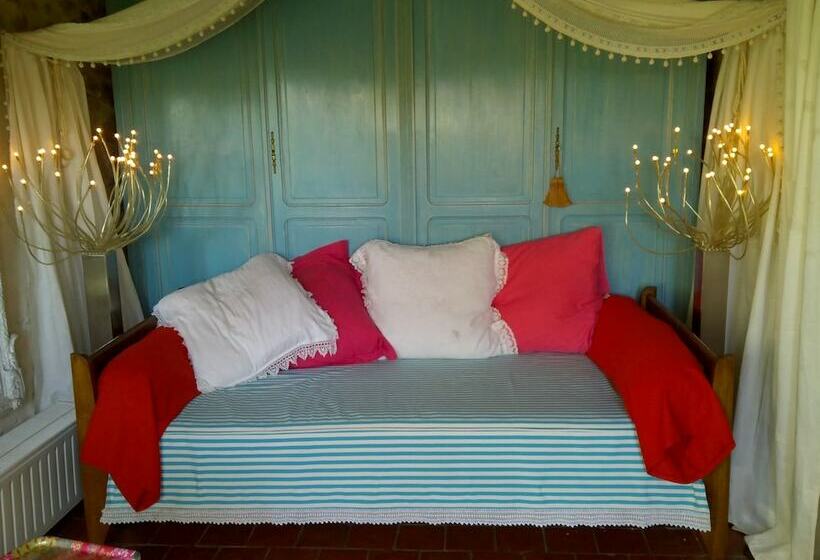 غرفة قياسية, Riverside Home Cottage