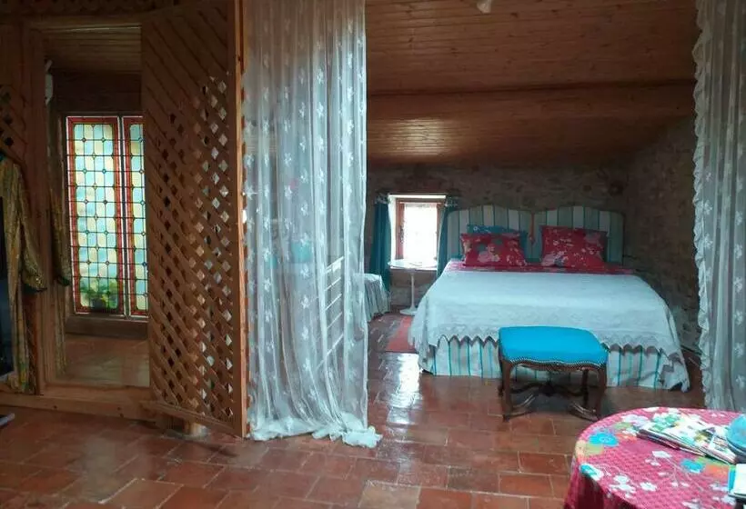 ファミリールーム, Riverside Home Cottage