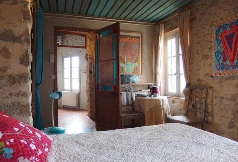 غرفة قياسية, Riverside Home Cottage