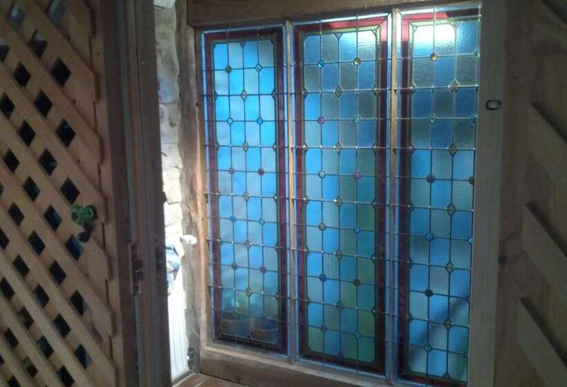 غرفة قياسية, Riverside Home Cottage