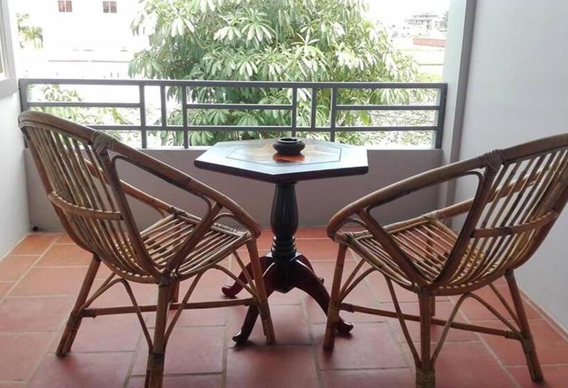 Standard Værelse m. Terrasse, Hak Boutique