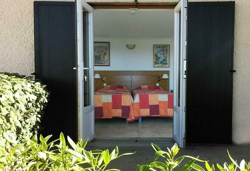 Номер Стандарт Вид на Море, Domaine De Saint Pierre