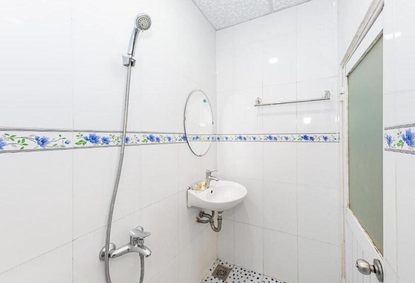 Habitación Familiar Deluxe, Hoa Giay