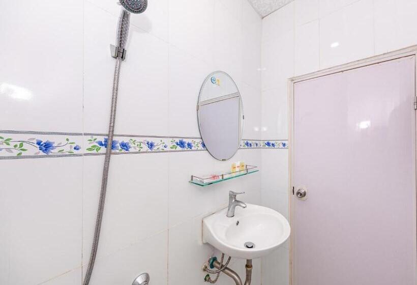 Habitación Familiar Deluxe, Hoa Giay