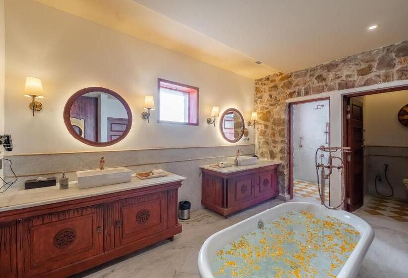 테라스 스위트, Juna Mahal Jungle Resort Ranthambore