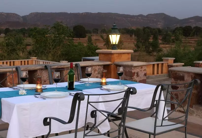 バルコニー付きデラックスルーム, Juna Mahal Jungle Resort Ranthambore