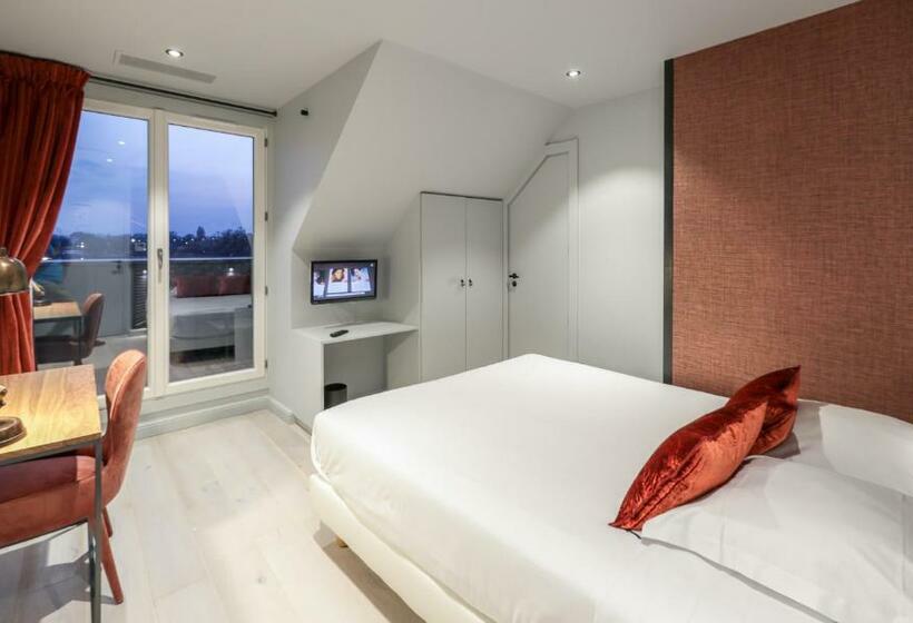 חדר קלאסי עם נוף לאגם, Le Bel Abri