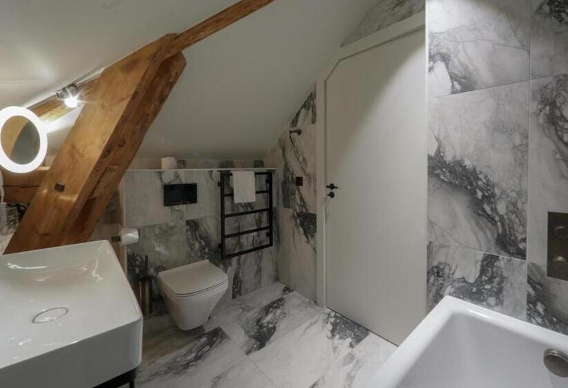 חדר דלוקס נוף לאגם, Le Bel Abri