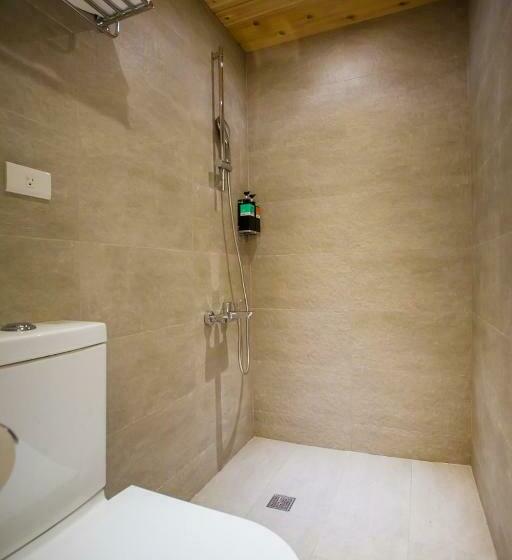 اتاق اکونومی, Mini West