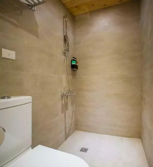 اتاق اکونومی, Mini West