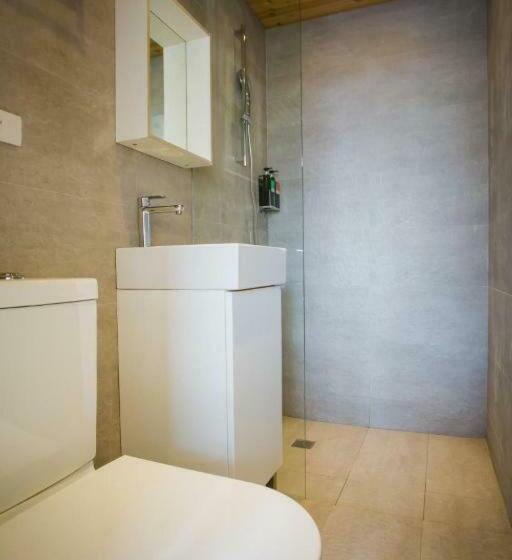 اتاق استاندارد, Mini West