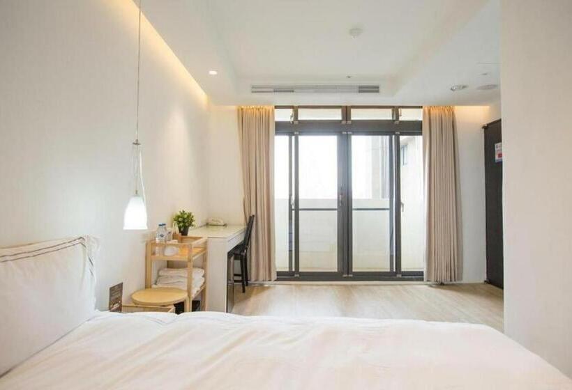 اتاق استاندارد با بالکن, Mini West