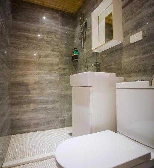 اتاق سوپریور یک تخته, Mini West