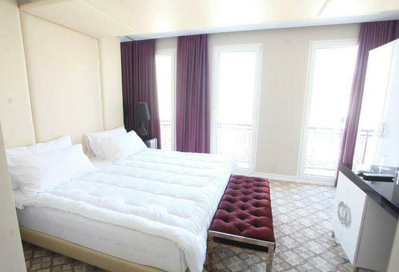 חדר סטנדרט, Senator