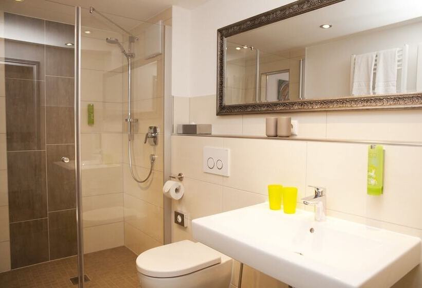 舒适型房间, Vintage Am Bundesbankbunker