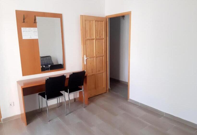 شقة غرفة واحدة, öreg Tó Youth Hostel