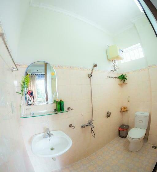 اتاق خانوادگی, Rubis Hostel