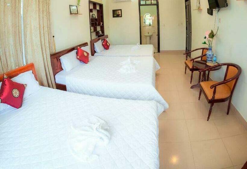 اتاق خانوادگی, Rubis Hostel