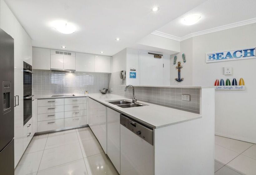 آپارتمان 2 خوابه با چشم‌انداز دریا, Beach On Sixth