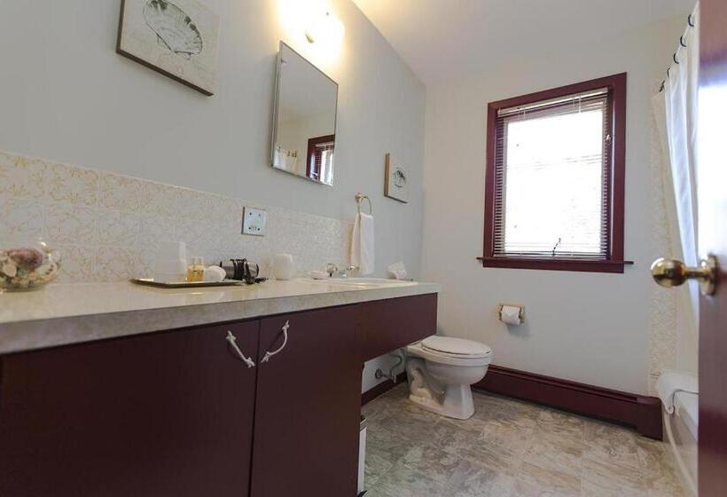 Junior Suite, The Sonata Inn