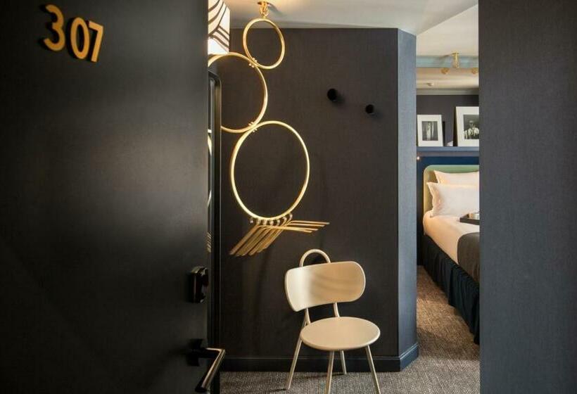 スタンダードルーム, Bob