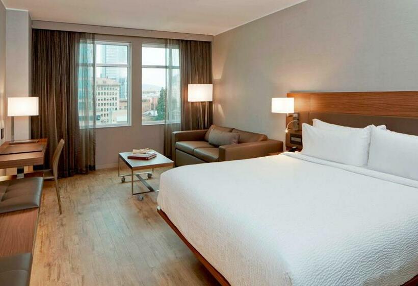 带大床的标准间, Ac Hotel By Marriott Portland Downtown, Or