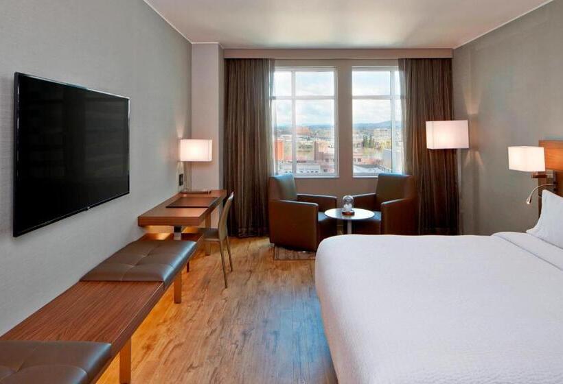 غرفة قياسية سرير كينج, Ac Hotel By Marriott Portland Downtown, Or
