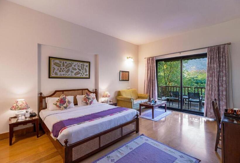 اتاق استاندارد با تخت بزرگ, Anandam   Jacuzzi & Private Pool Villas In Udaipur