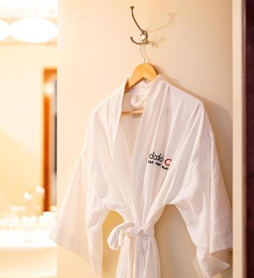 جناح سرير كينج, Daddy O