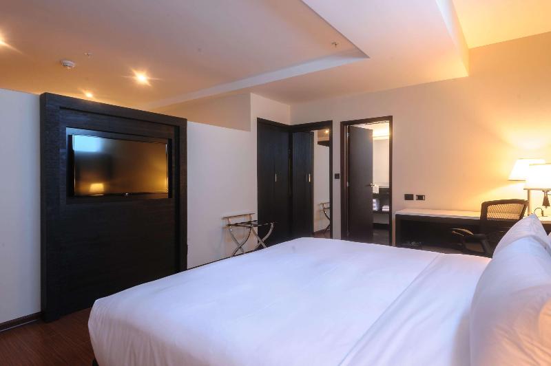 Suite Kingsize Bett, Hilton Garden Inn Lima Surco, Peru
