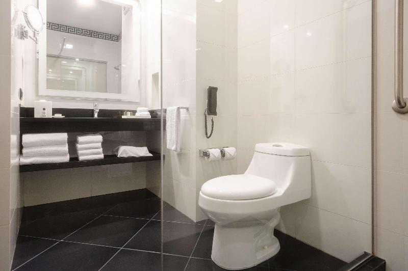 Standardzimmer Kingsize Bett, Hilton Garden Inn Lima Surco, Peru