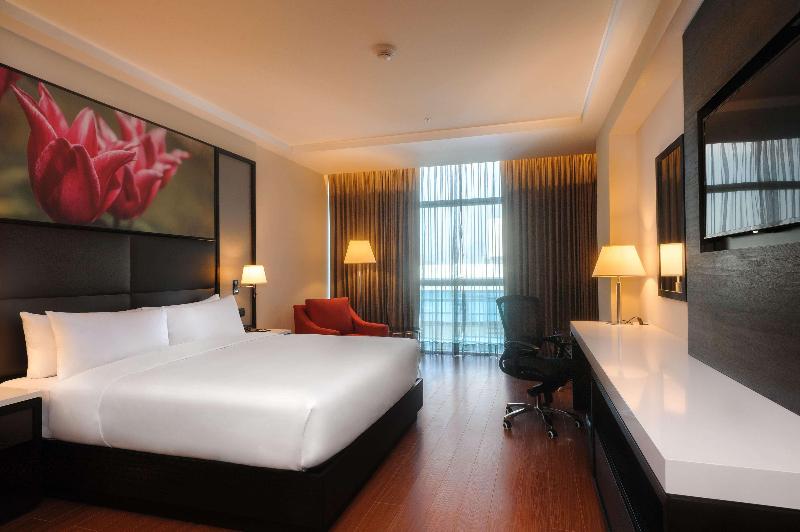 Standardzimmer Kingsize Bett, Hilton Garden Inn Lima Surco, Peru