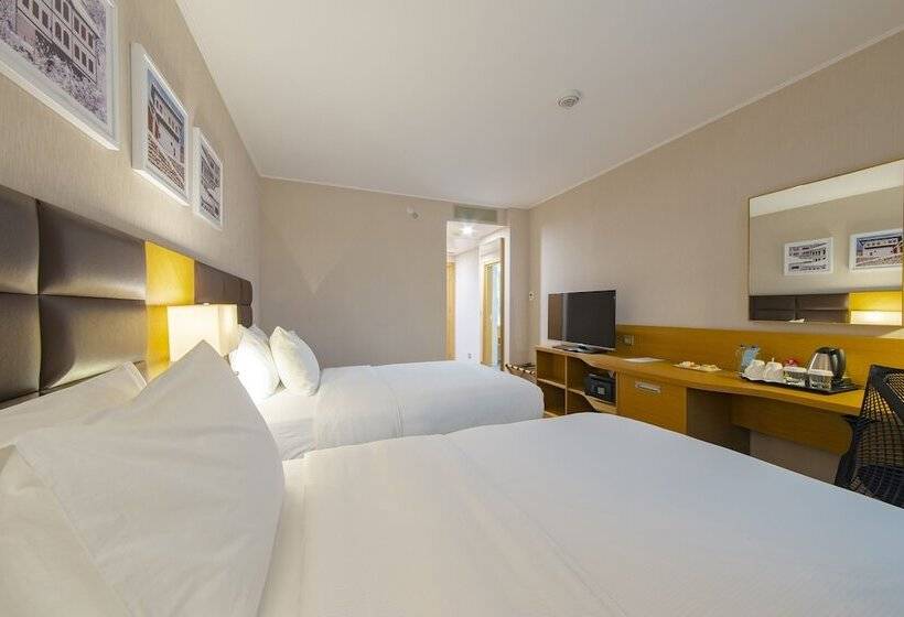 Номер Стандарт, Hilton Garden Inn Safranbolu