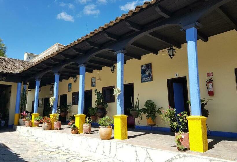 4인용 스탠다드 룸, Lirice Colonial