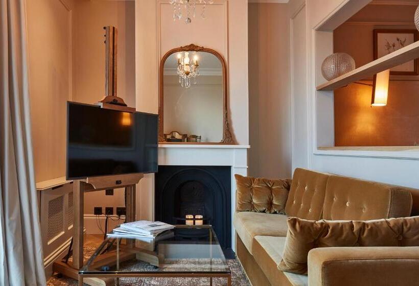 סוויטת סופריור נוף לים, Lympstone Manor Hotel Restaurant & Vineyard   Relais & Chateaux