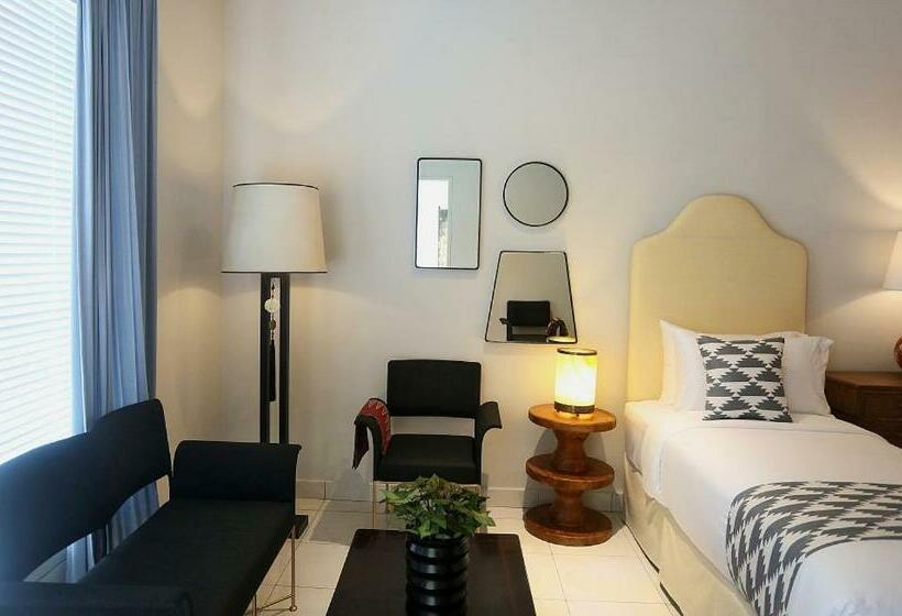 Pokój Deluxe, Room & Vespa 4