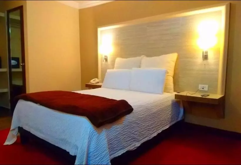 اتاق استاندارد یک نفره, Royal Inn