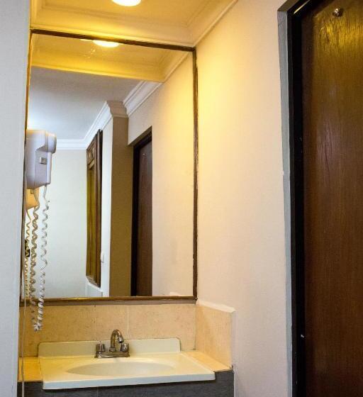 Номер Стандарт, Royal Inn