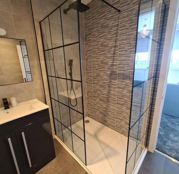 스위트 킹사이즈 침대, Royal Seabank