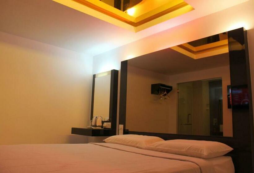 اتاق لوکس, Time Hotel Kuchai Lama