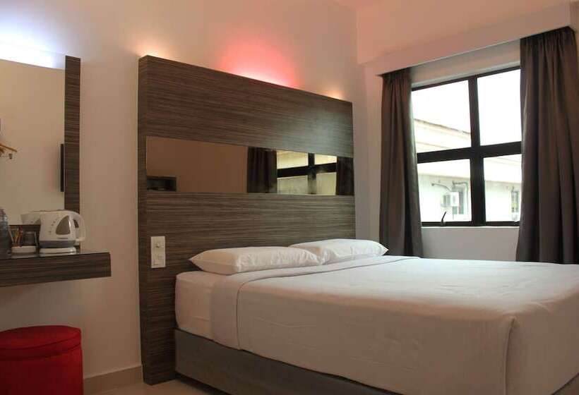 اتاق لوکس, Time Hotel Kuchai Lama