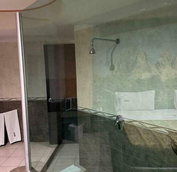 سوییت, Motel Fronorte   Adults Only