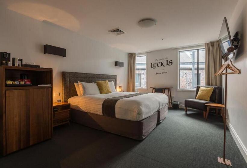 Номер Superior, The Lucky