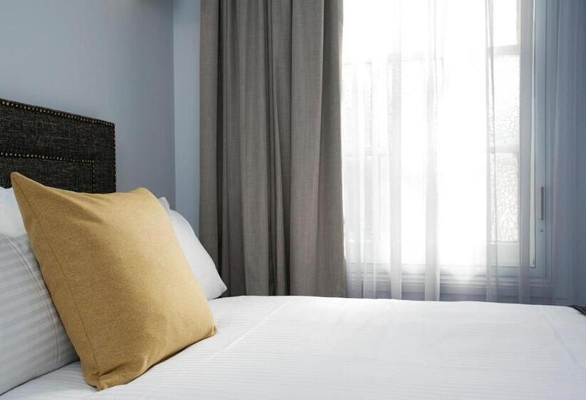 Люкс с Террасой, The Lucky