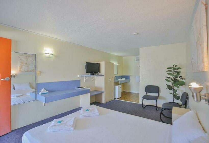 חדר סטנדרט, Oscar Motel