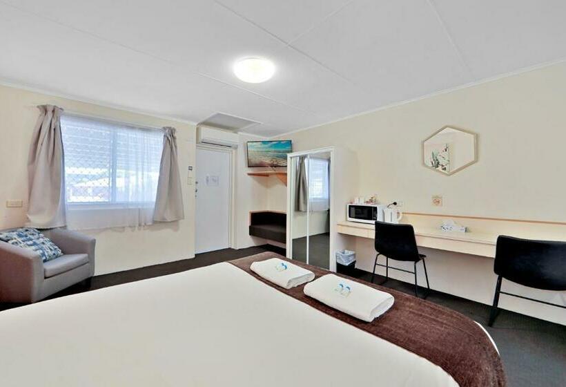 חדר סופריור, Oscar Motel