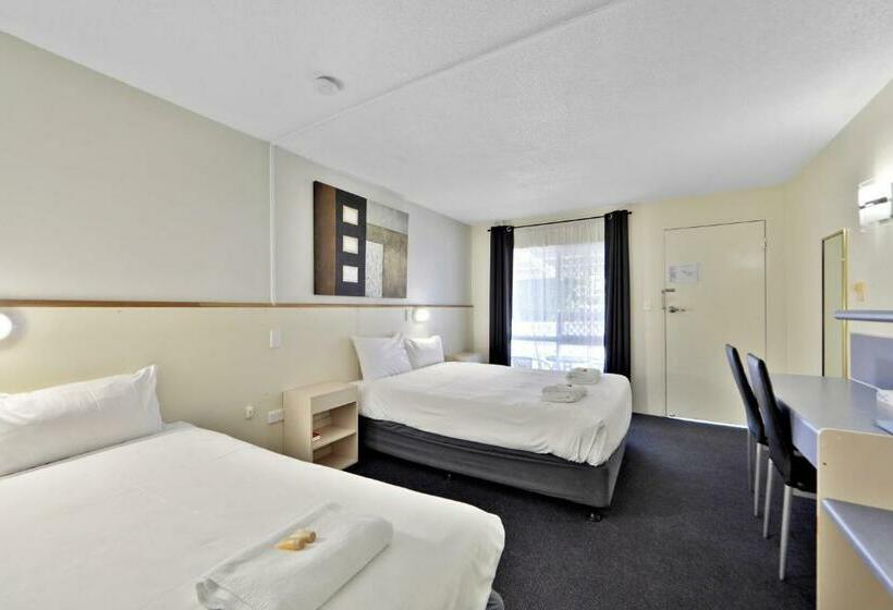 חדר סטנדרט, Oscar Motel