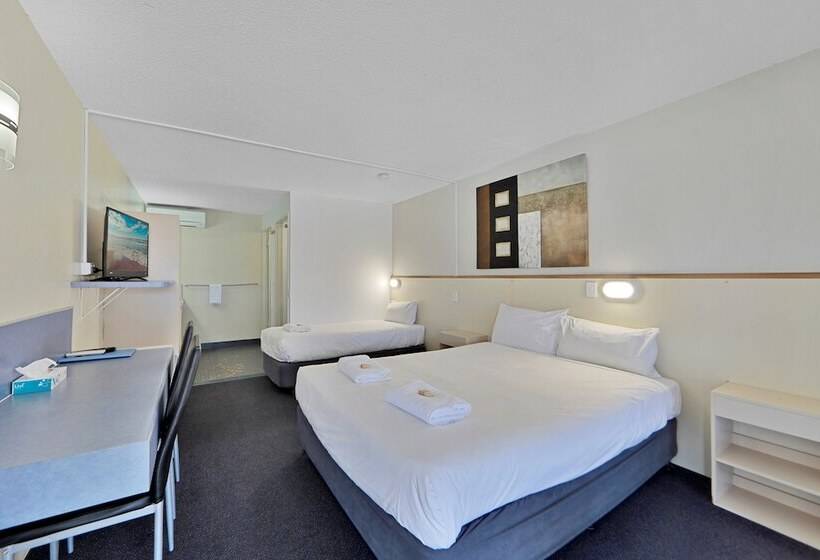 חדר סטנדרט, Oscar Motel