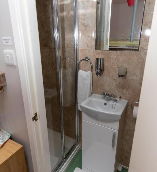 スタンダード４人部屋, California Guest House